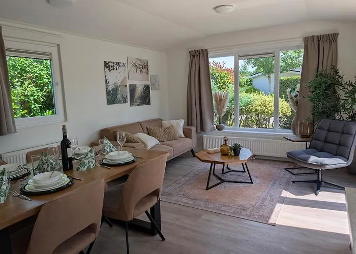 House 4 Guests At Spaarnwoude Апартаменты *